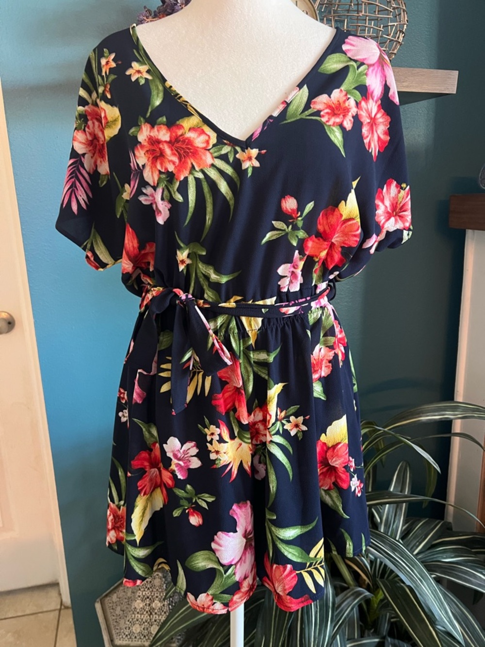 Floral Navy V-Neck Romper with Tie Waist